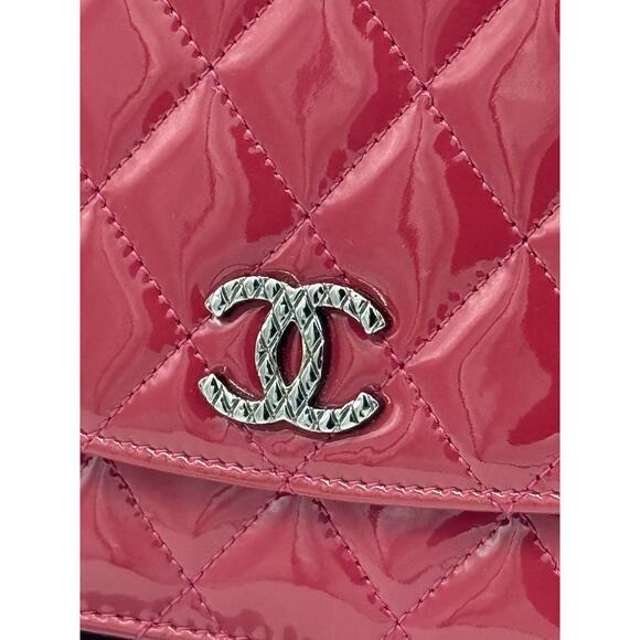 Chanel Patent Quilted Brilliant Wallet On Chain WOC Berry*Gorgeous with COA - Picture 6 of 15